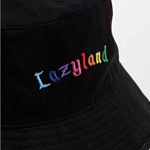 ?Lazy Oaf Lazyland black bucket hat w drawstring